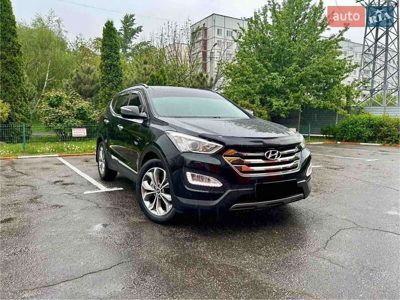 Позашляховик / Кросовер Hyundai Santa FE 2014 в Харкові