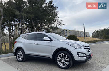 Позашляховик / Кросовер Hyundai Santa FE 2014 в 