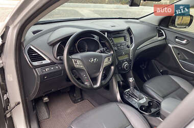Позашляховик / Кросовер Hyundai Santa FE 2014 в 