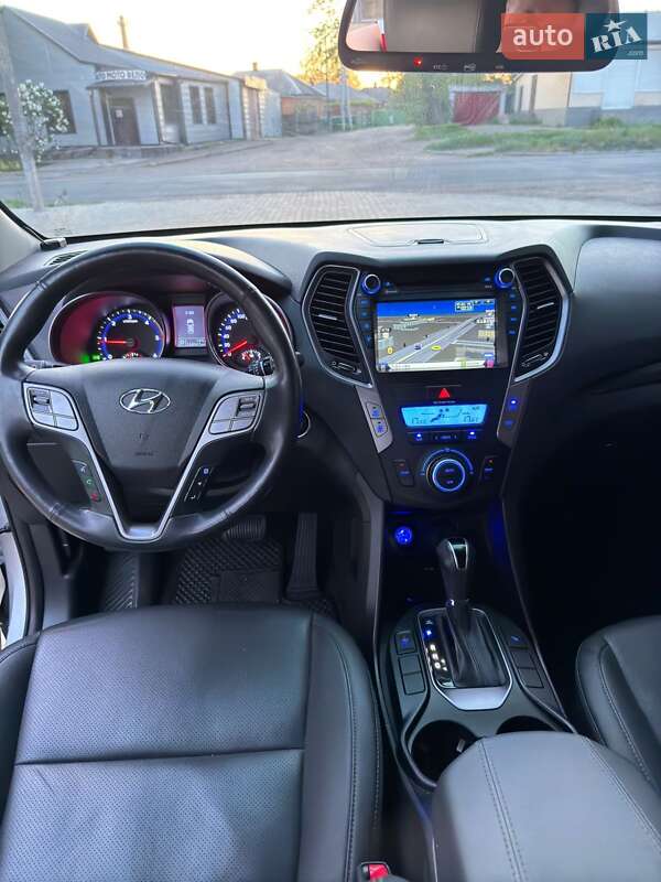 Позашляховик / Кросовер Hyundai Santa FE 2013 в Первомайську