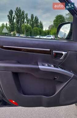 Внедорожник / Кроссовер Hyundai Santa FE 2012 в 