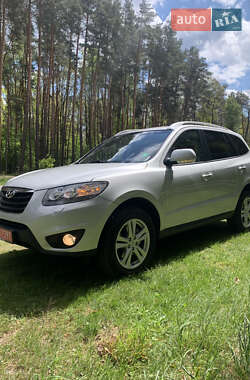 Позашляховик / Кросовер Hyundai Santa FE 2010 в Вараші