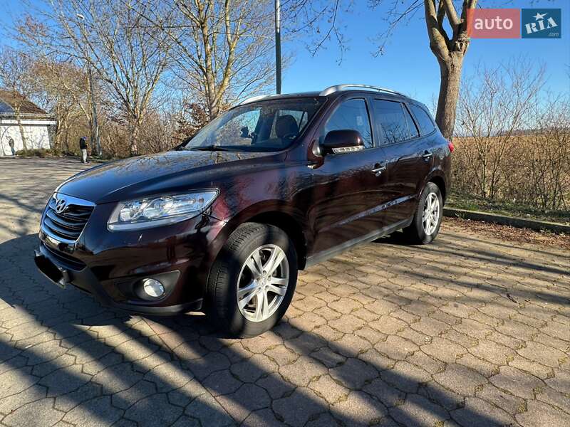 Позашляховик / Кросовер Hyundai Santa FE 2011 в Луцьку