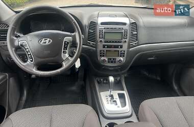Внедорожник / Кроссовер Hyundai Santa FE 2010 в 