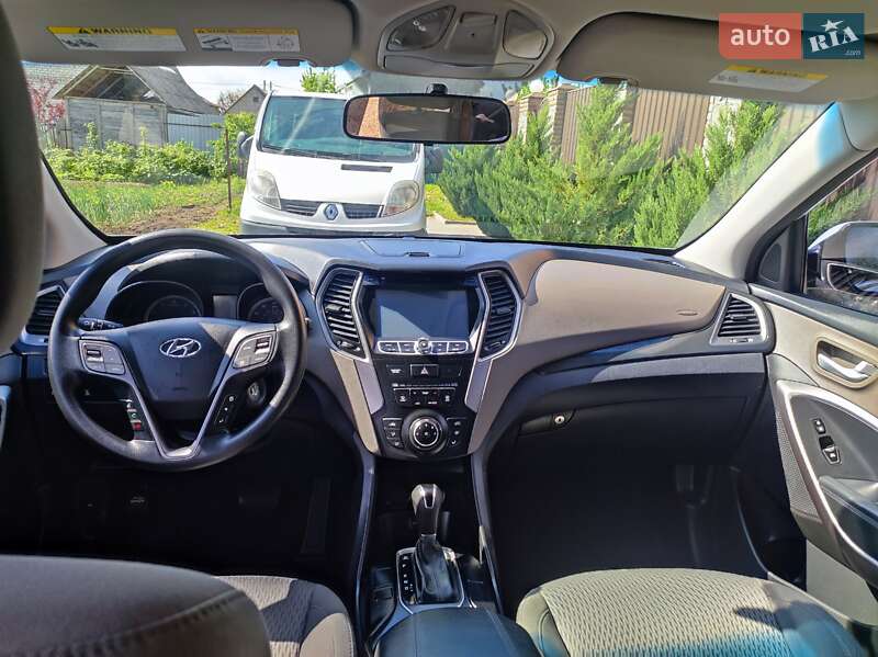 Позашляховик / Кросовер Hyundai Santa FE 2015 в Ірпені