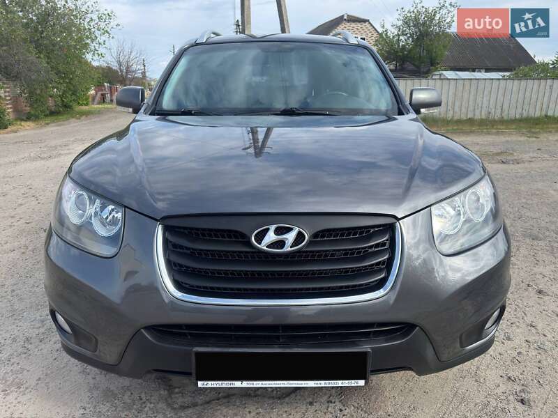 Позашляховик / Кросовер Hyundai Santa FE 2012 в Охтирці