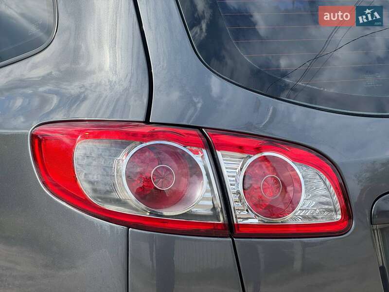 Позашляховик / Кросовер Hyundai Santa FE 2012 в Охтирці