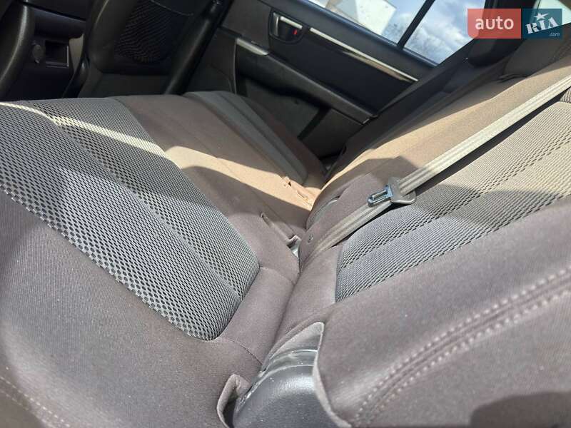 Позашляховик / Кросовер Hyundai Santa FE 2012 в Охтирці