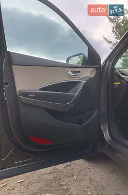 Позашляховик / Кросовер Hyundai Santa FE 2012 в 