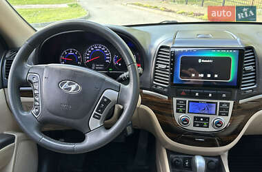 Позашляховик / Кросовер Hyundai Santa FE 2011 в 