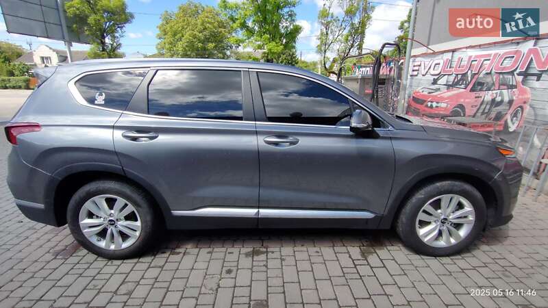 Позашляховик / Кросовер Hyundai Santa FE 2019 в Івано-Франківську