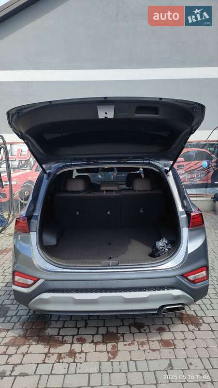 Позашляховик / Кросовер Hyundai Santa FE 2019 в Івано-Франківську