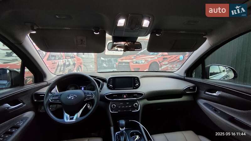 Позашляховик / Кросовер Hyundai Santa FE 2019 в Івано-Франківську