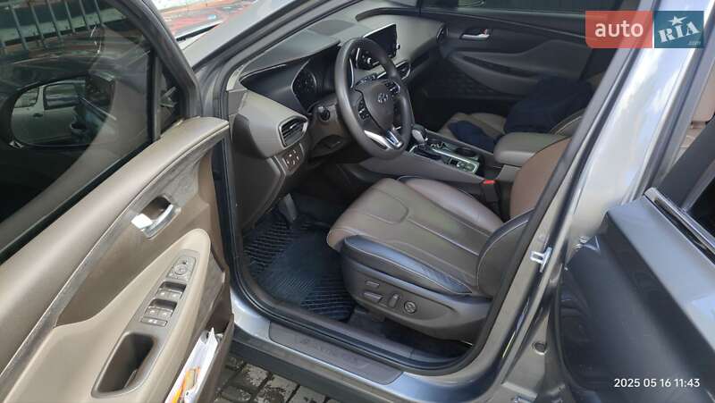 Позашляховик / Кросовер Hyundai Santa FE 2019 в Івано-Франківську