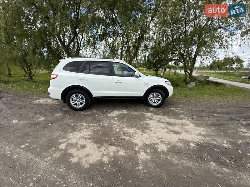 Позашляховик / Кросовер Hyundai Santa FE 2007 в Рівному