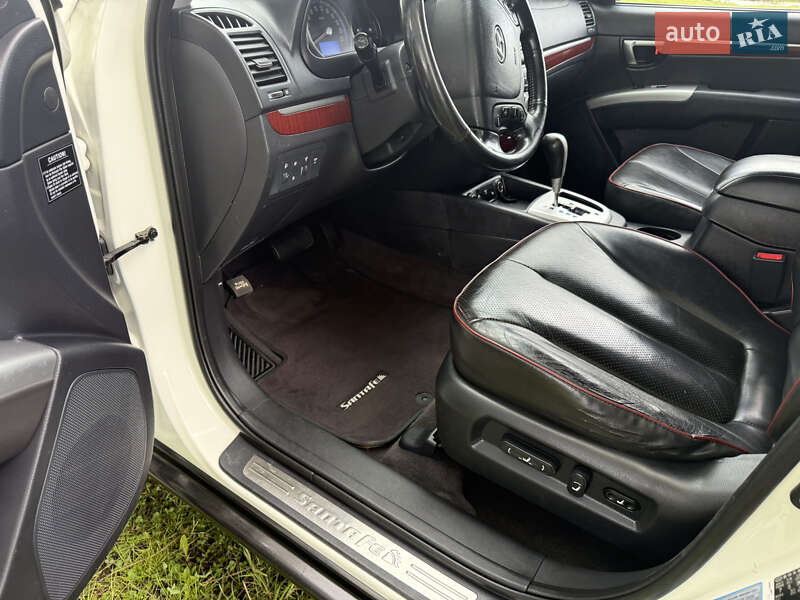 Позашляховик / Кросовер Hyundai Santa FE 2007 в Рівному
