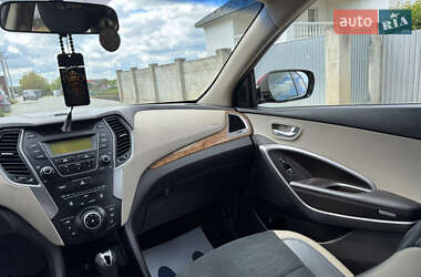 Внедорожник / Кроссовер Hyundai Santa FE 2015 в 