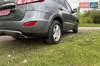 Внедорожник / Кроссовер Hyundai Santa FE 2012 в 