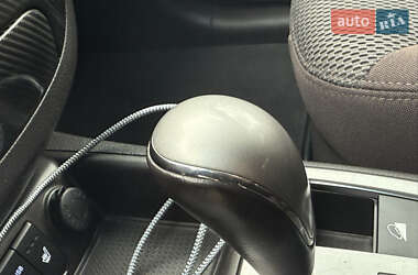 Внедорожник / Кроссовер Hyundai Santa FE 2012 в 