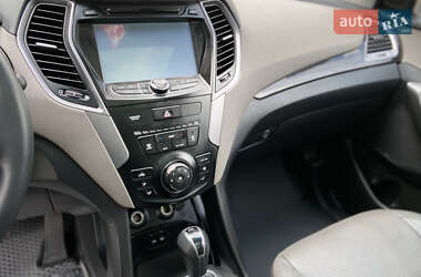 Внедорожник / Кроссовер Hyundai Santa FE 2014 в 