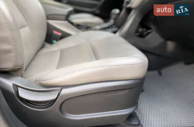 Внедорожник / Кроссовер Hyundai Santa FE 2014 в 