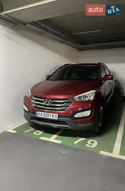 Внедорожник / Кроссовер Hyundai Santa FE 2014 в 