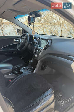 Позашляховик / Кросовер Hyundai Santa FE 2012 в 