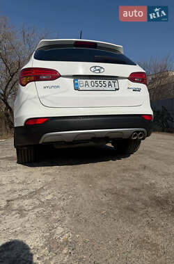 Позашляховик / Кросовер Hyundai Santa FE 2012 в 