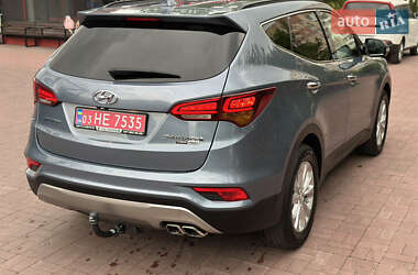 Внедорожник / Кроссовер Hyundai Santa FE 2017 в 