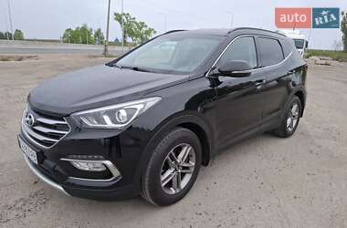 Внедорожник / Кроссовер Hyundai Santa FE 2017 в 