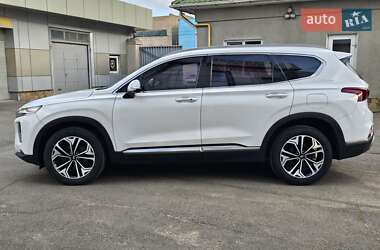 Внедорожник / Кроссовер Hyundai Santa FE 2018 в 