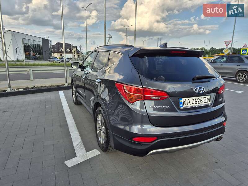 Позашляховик / Кросовер Hyundai Santa FE 2015 в Києві