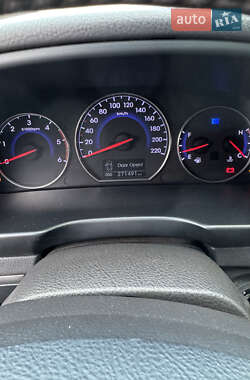 Позашляховик / Кросовер Hyundai Santa FE 2010 в 