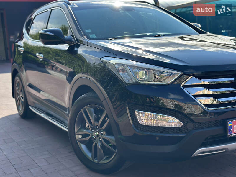Позашляховик / Кросовер Hyundai Santa FE 2014 в Рівному