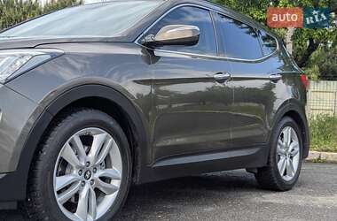 Позашляховик / Кросовер Hyundai Santa FE 2013 в 