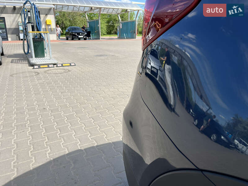 Позашляховик / Кросовер Hyundai Santa FE 2015 в Кривому Розі