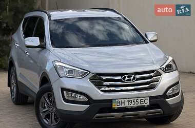 Позашляховик / Кросовер Hyundai Santa FE 2013 в 