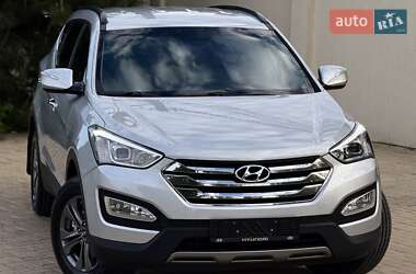 Позашляховик / Кросовер Hyundai Santa FE 2013 в 
