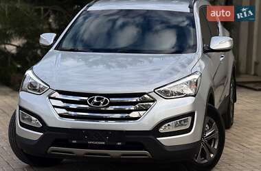 Позашляховик / Кросовер Hyundai Santa FE 2013 в 