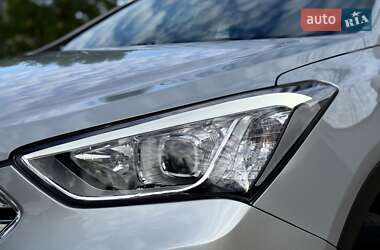 Позашляховик / Кросовер Hyundai Santa FE 2013 в 