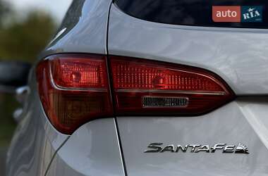 Позашляховик / Кросовер Hyundai Santa FE 2013 в 