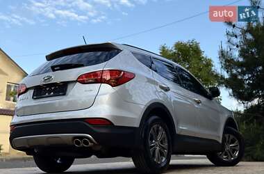 Позашляховик / Кросовер Hyundai Santa FE 2013 в 