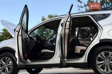 Позашляховик / Кросовер Hyundai Santa FE 2013 в 
