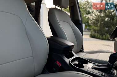 Позашляховик / Кросовер Hyundai Santa FE 2013 в 