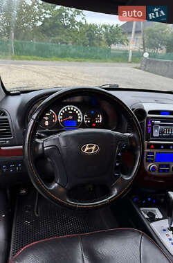 Позашляховик / Кросовер Hyundai Santa FE 2006 в 