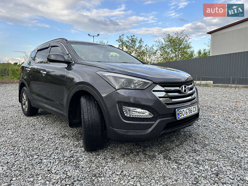 Позашляховик / Кросовер Hyundai Santa FE 2015 в Заліщиках
