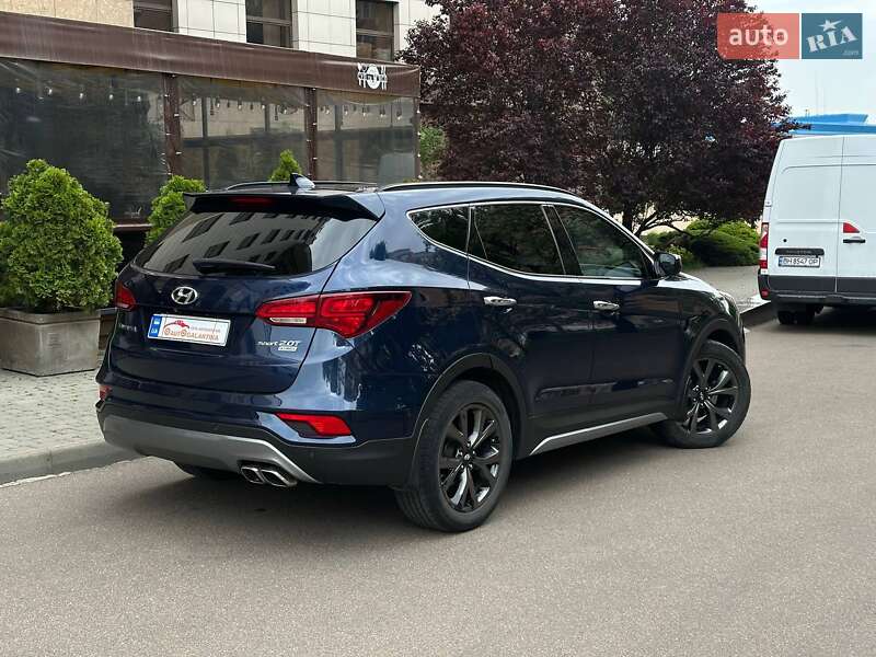Позашляховик / Кросовер Hyundai Santa FE 2016 в Одесі