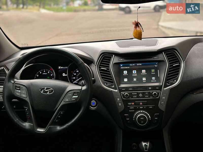 Позашляховик / Кросовер Hyundai Santa FE 2016 в Одесі