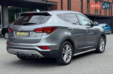 Внедорожник / Кроссовер Hyundai Santa FE 2016 в 