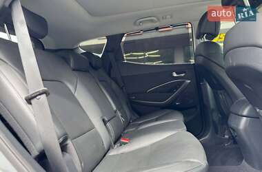 Внедорожник / Кроссовер Hyundai Santa FE 2016 в 